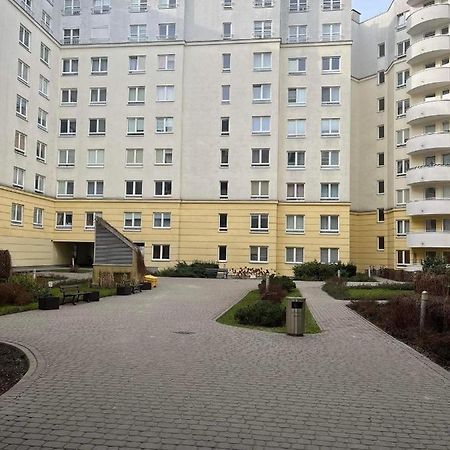 Klimatyzacja - Przy Centrum Onkologii Klinice Novum Dla Pary Badz 4 Osob Варшава Екстериор снимка